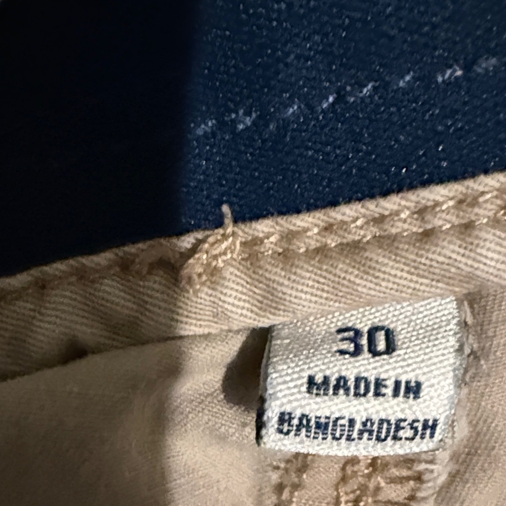 crown & ivy Men's Khaki Flat-Front Motion Flex Chino Shorts - Picture 5 of 6
